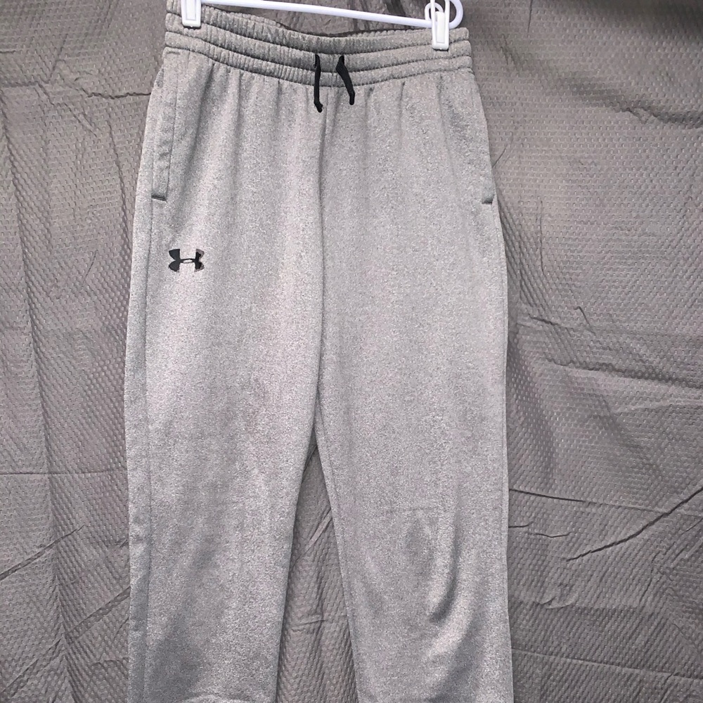 Under Armour grey sweatpants Youth Large